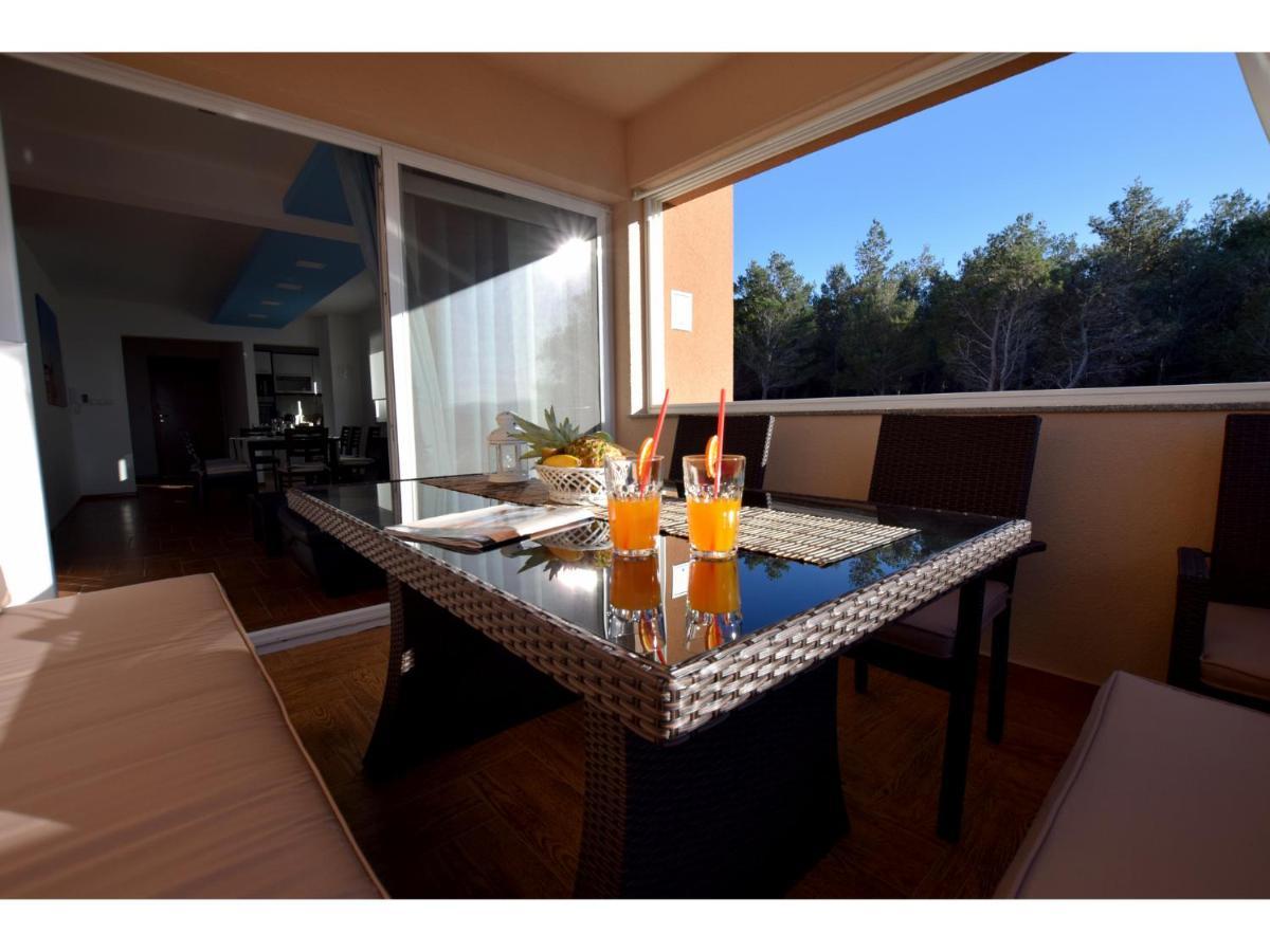 Apartment Dinko Rovanjska Eksteriør billede