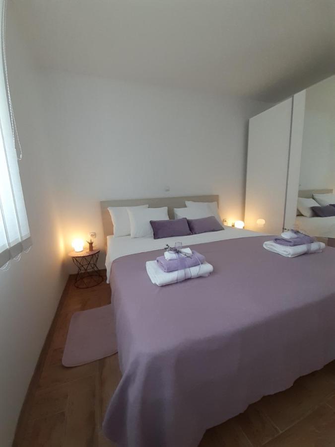 Apartment Dinko Rovanjska Eksteriør billede